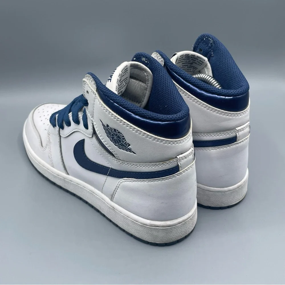Jordan 1 Retro High OG‎ Metallic Navy